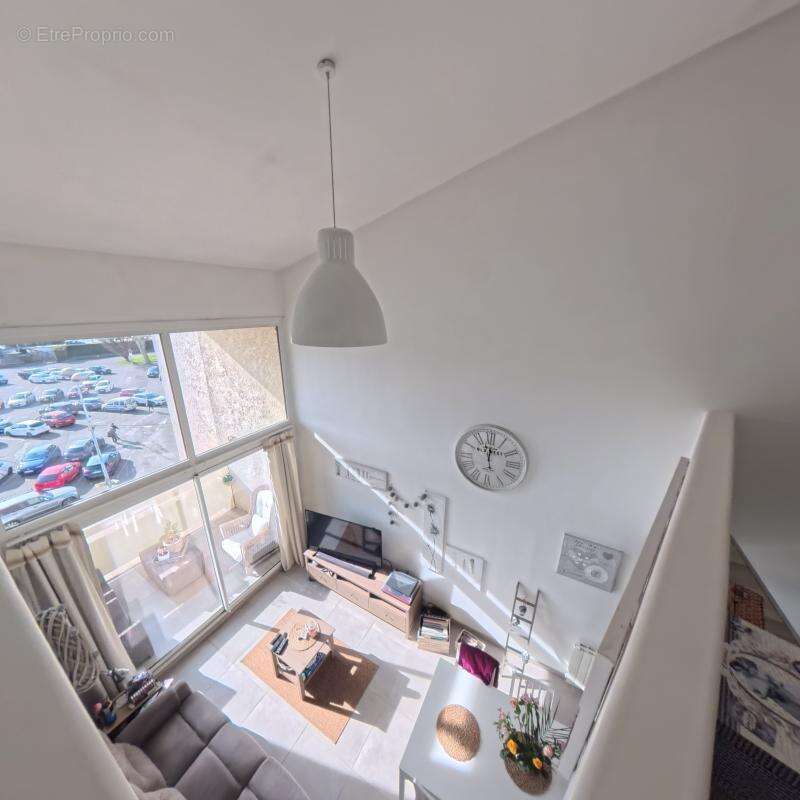 Appartement à PONT-DE-CHERUY