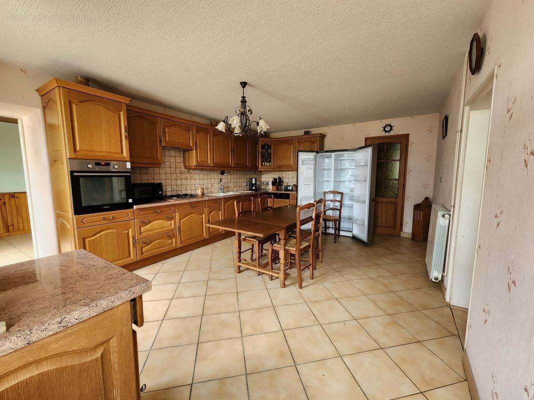 Maison à SAINT-AGIL