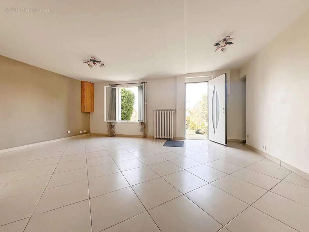 Maison à MONTMORENCY