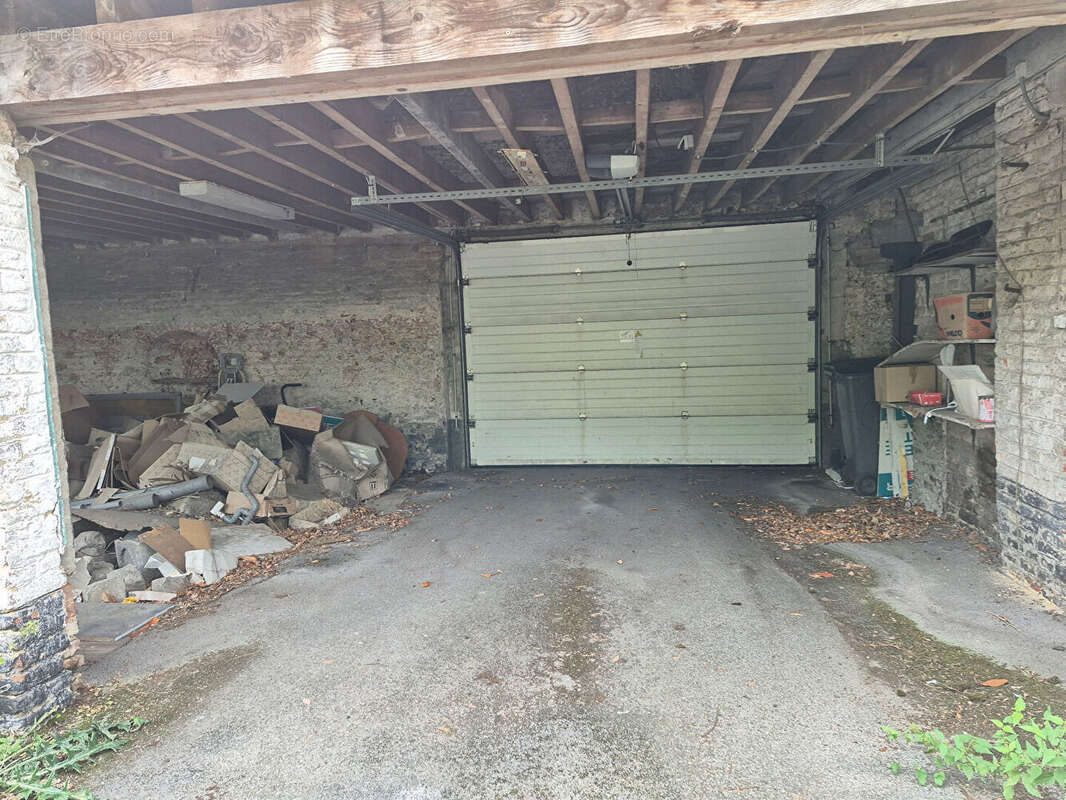 Commerce à CONDE-SUR-L'ESCAUT