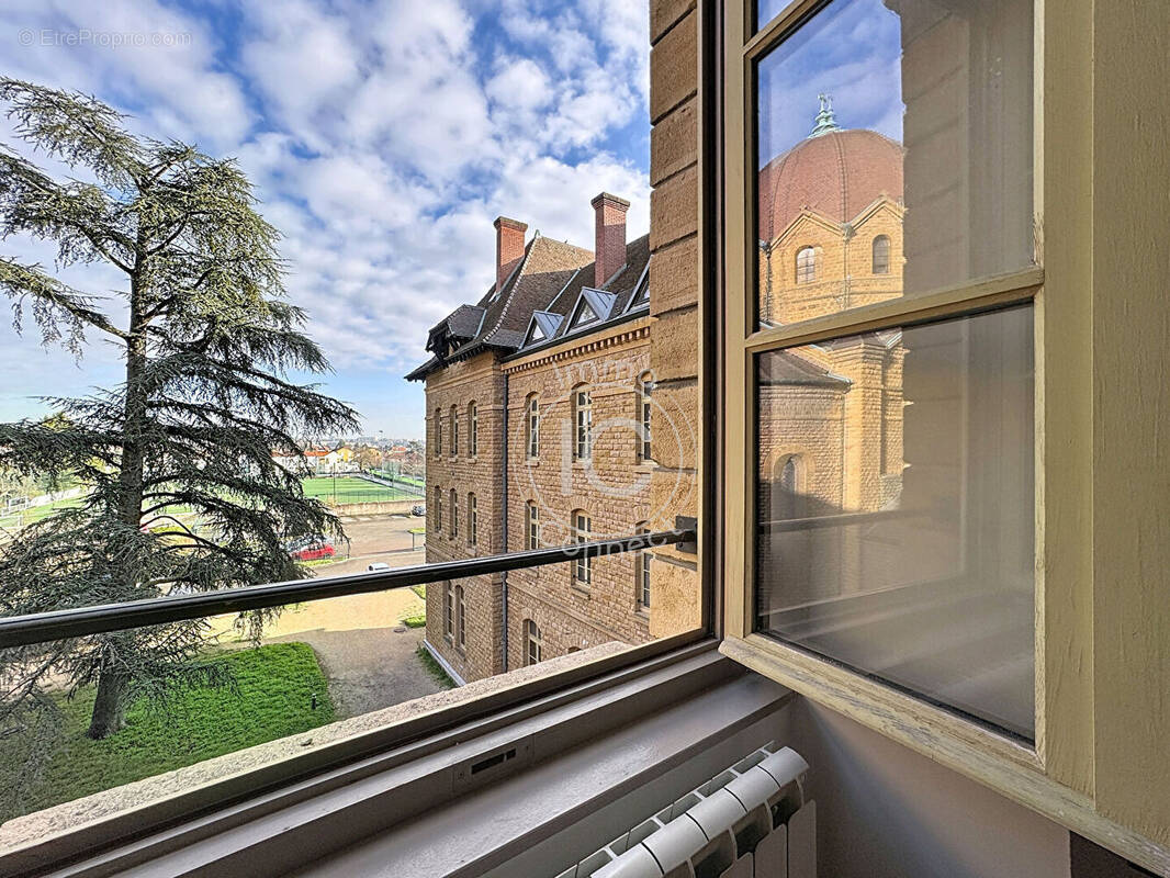 Appartement à SAINTE-FOY-LES-LYON
