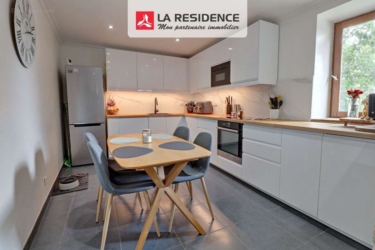 Appartement 72 m² à Maurecourt  - photo 3