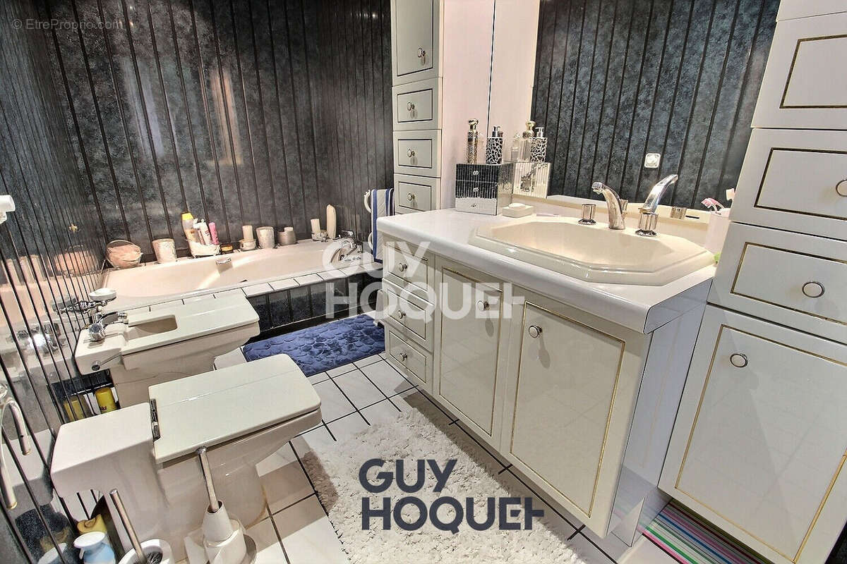 Maison à LIMEIL-BREVANNES