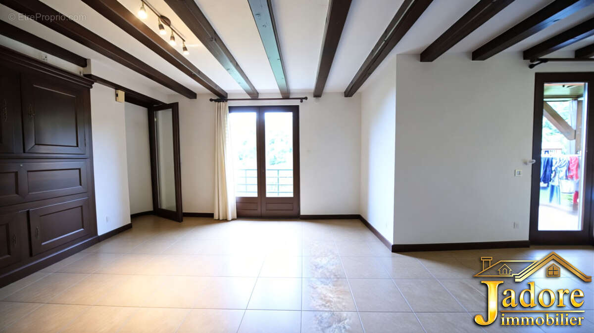 Appartement à LE BONHOMME