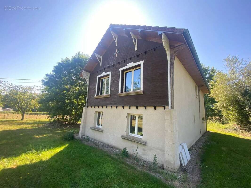 Exclusif, en Bourgogne: Maison rénovée à 10 minutes d'Autun - photo 3