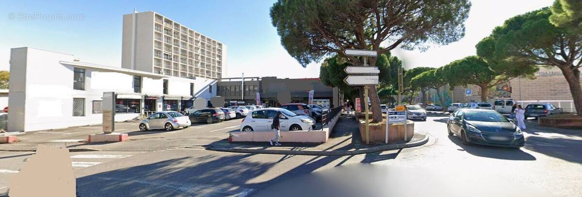 Commerce à PORT-DE-BOUC