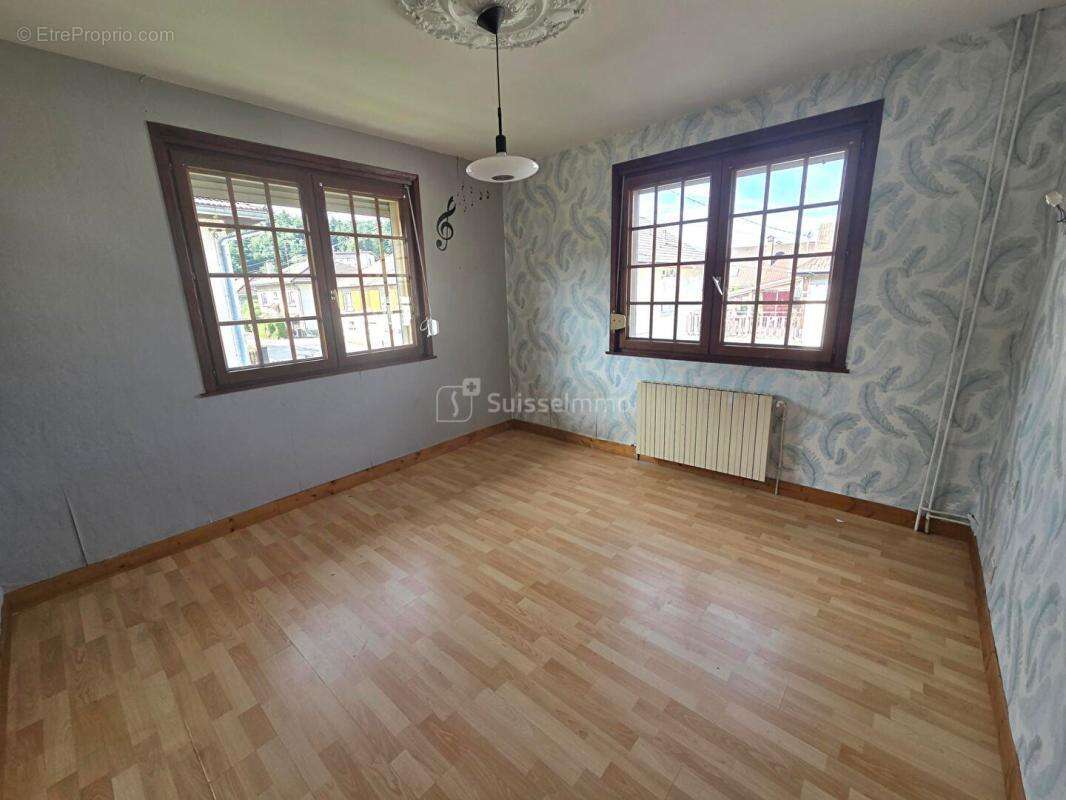 Maison 6 pieces 112m² sur terrain de 4.5 ares 225000 euros - photo 5