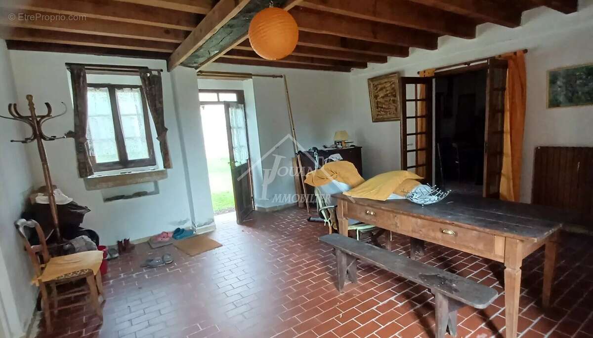 Maison de campagne, sans vis à vis. Plain-pied et grenier habitable. 1 000 m² et vue sur Bocage - photo 3