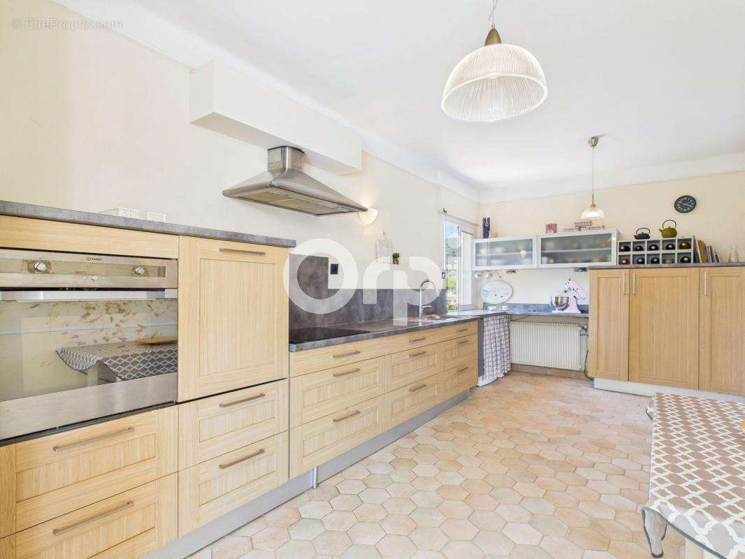 Maison à MANDELIEU-LA-NAPOULE