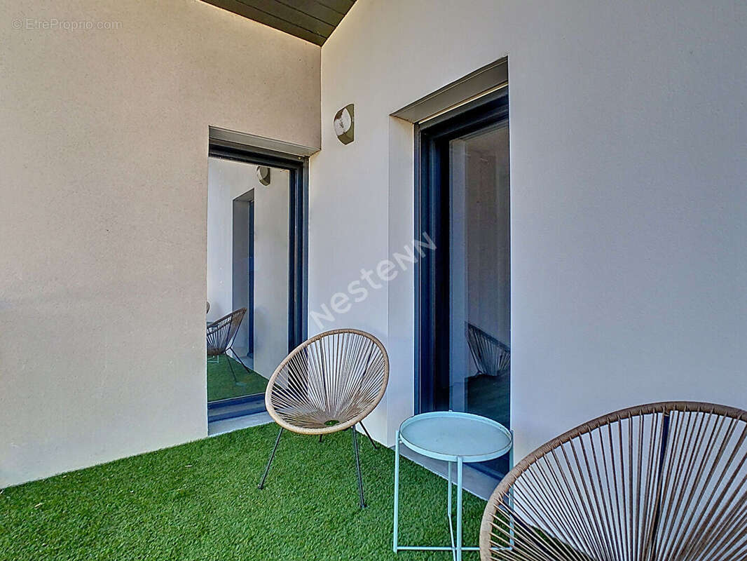 Maison d'architecte Mouzillon ! Proche de toutes commodités ! Sans travaux, beaux volumes, à 3min de l'axe NANTES-CHOLET - photo 2