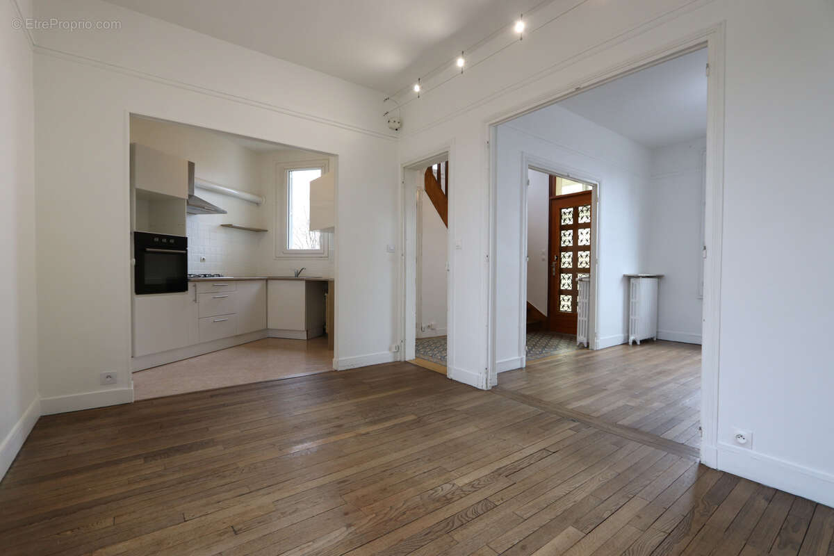 Maison à VILLEMOMBLE