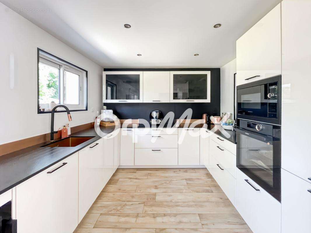 Maison À Vendre 160 M² BAINCTHUN - photo 7