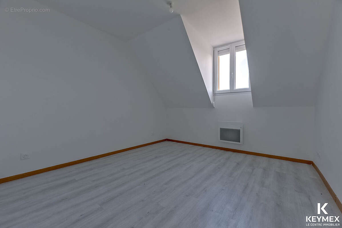 Maison à MORTEFONTAINE-EN-THELLE