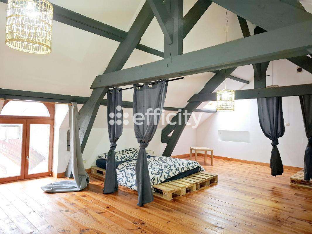 Maison à LA LOUPE