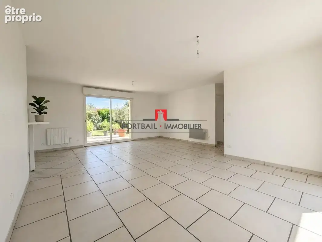 Maison 4 pièces 90 m² à vendre à Saint-Medard-De-Guizieres (33230) - photo 2