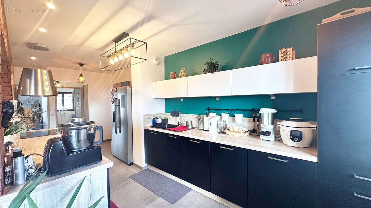 Appartement à LA ROCHE-SUR-FORON