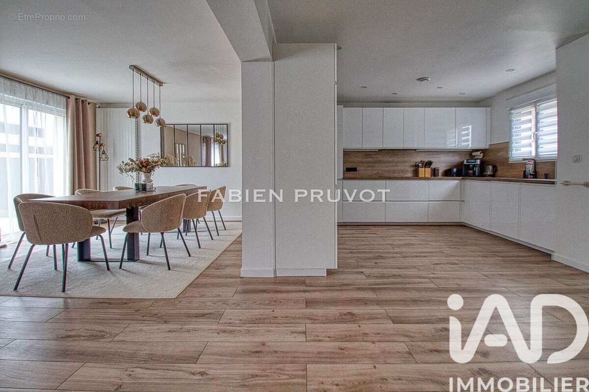Maison 170 m² à Herblay  - photo 6