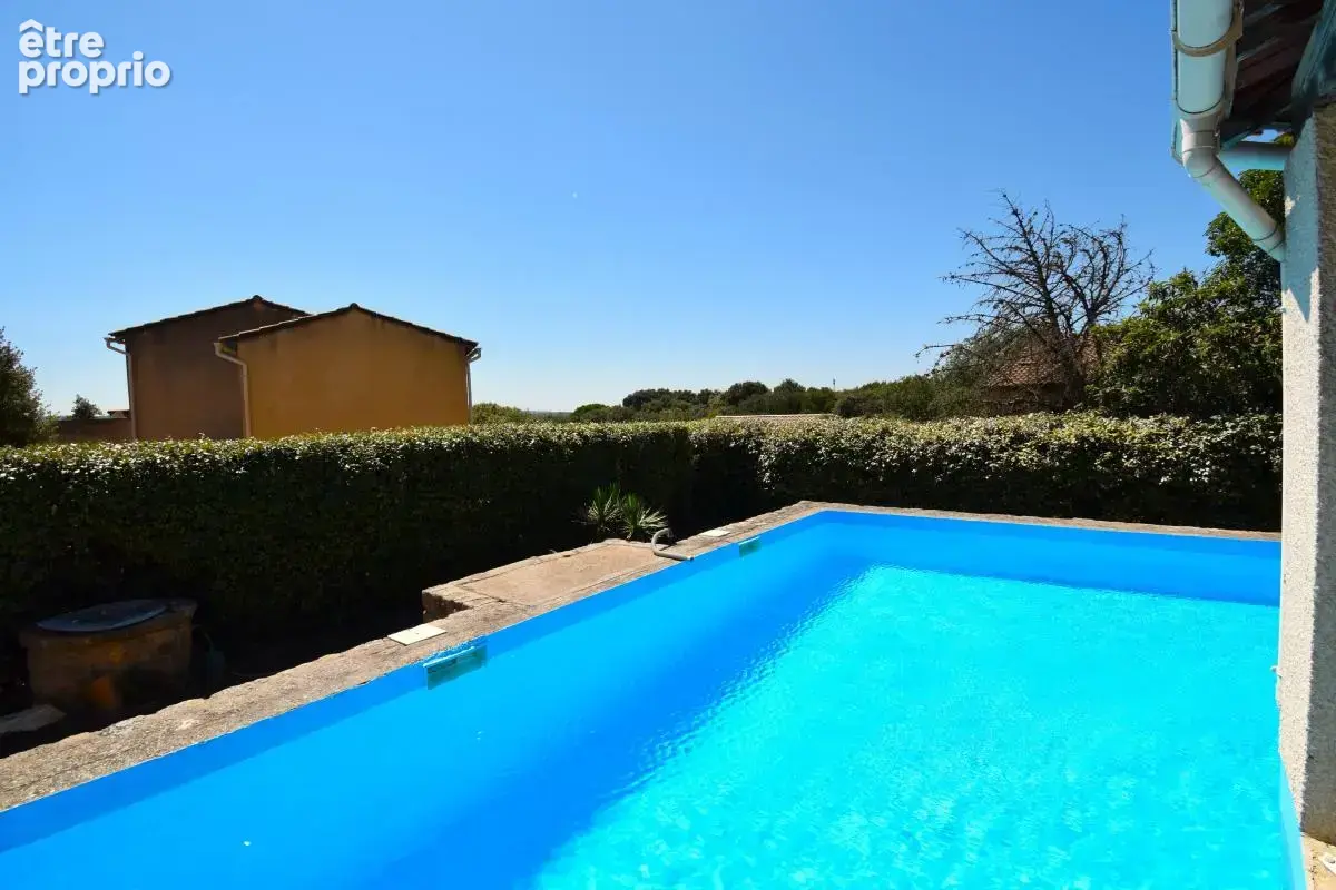 Pont du Gard: solide maison  138 m², 3ch - photo 9