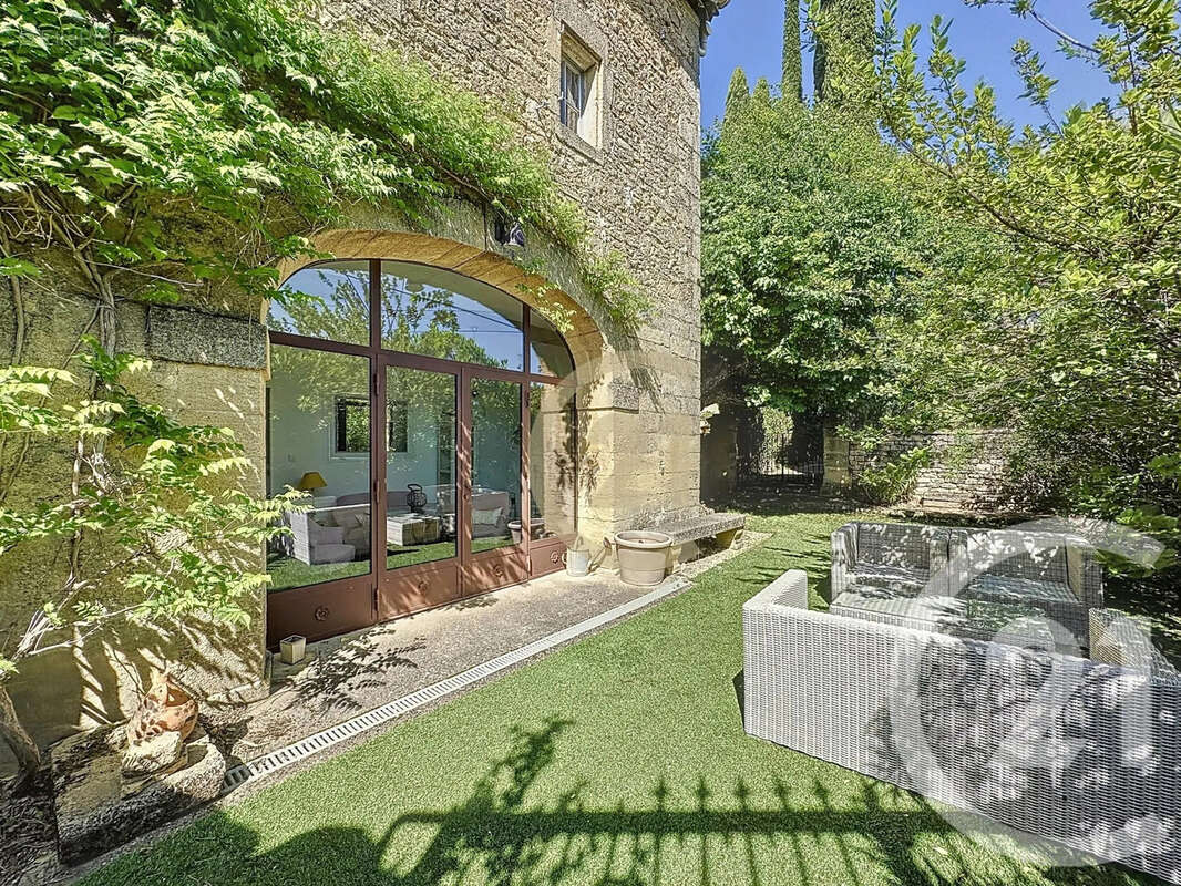 Maison à UZES