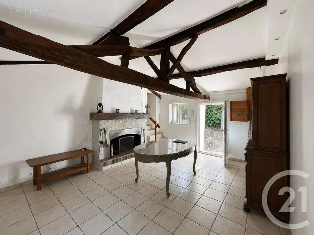 Maison à LE GIROUARD