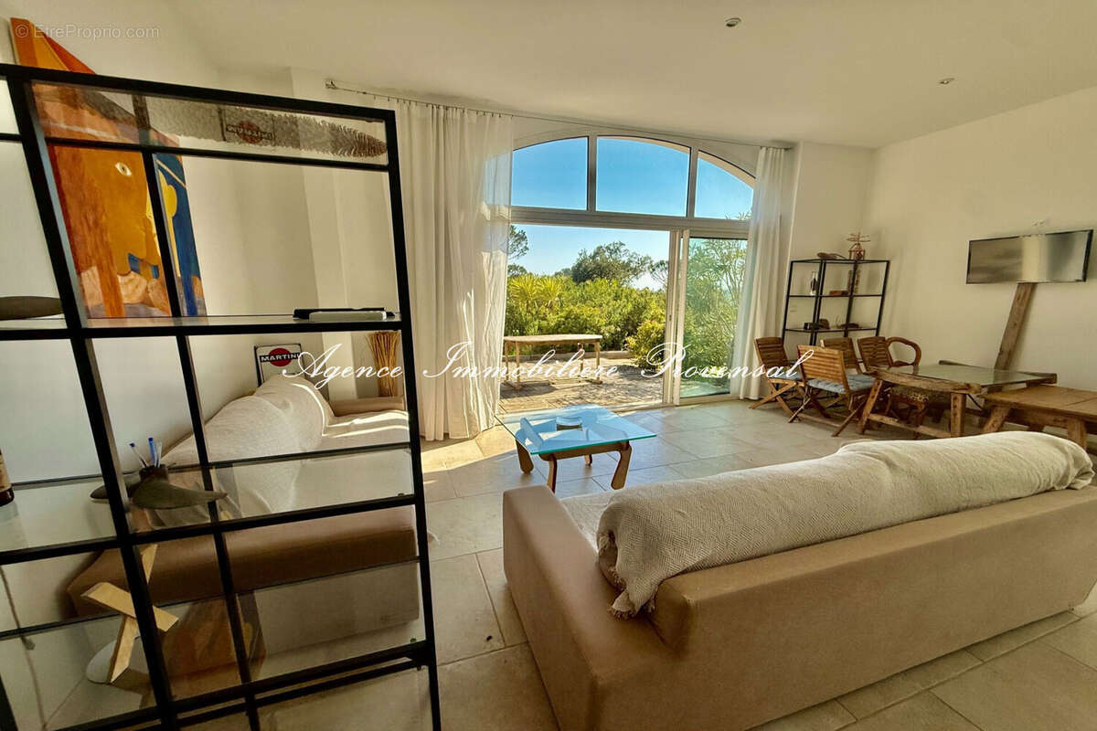 Appartement à LES ISSAMBRES