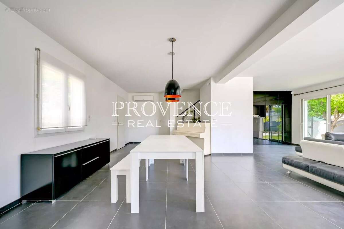 Maison à MARSEILLE-11E