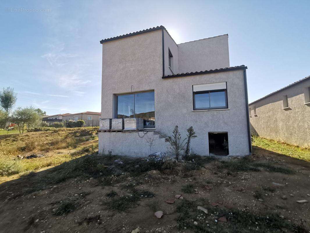 Villa RECENTE Saint Privat Des Vieux 6 pièce(s) 130 m2 4 CHAMBRES  + GARAGE - photo 2