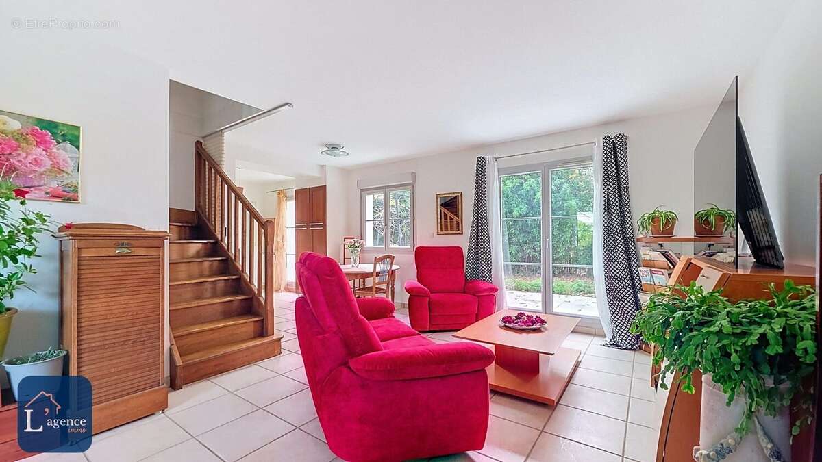 Maison à FERNEY-VOLTAIRE