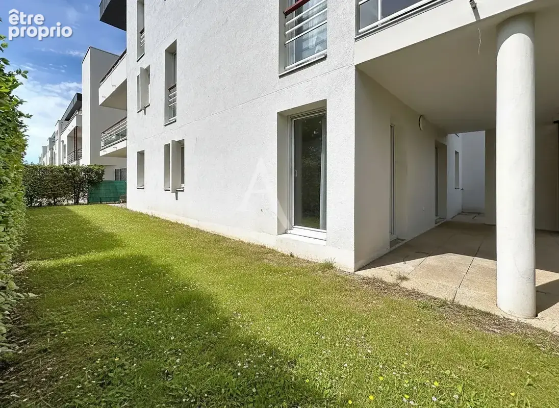 Appartement T3 en rez-de-jardin avec terrasse et parking privatif - SAINT-AVERTIN - photo 2