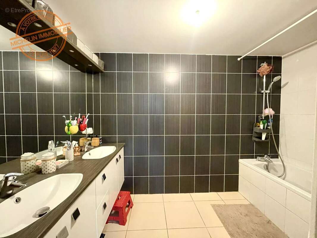 Appartement à CHAMPAGNE-AU-MONT-D&#039;OR