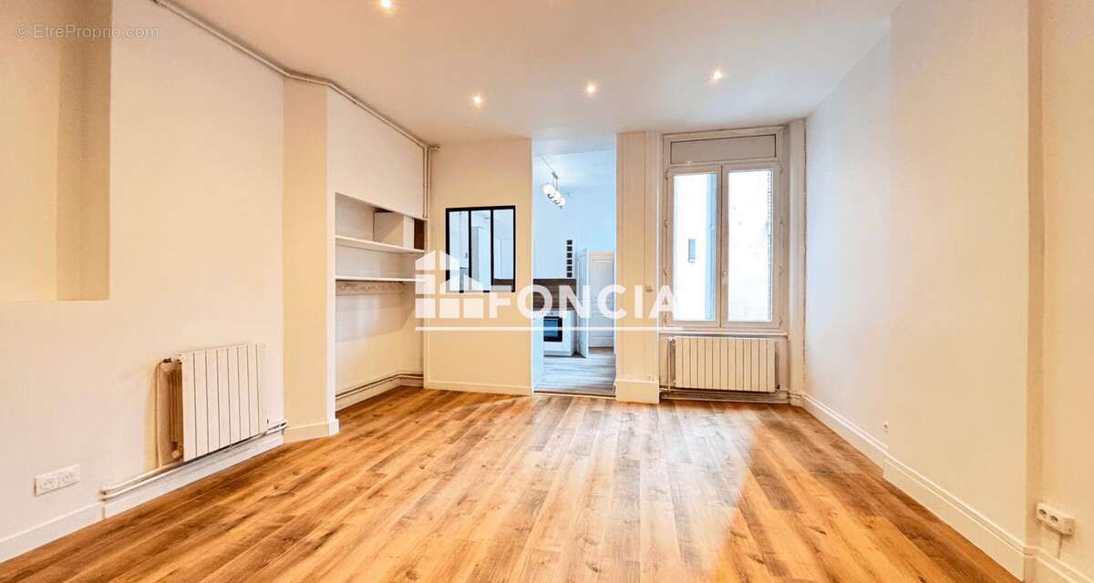 Appartement à SAINT-ETIENNE