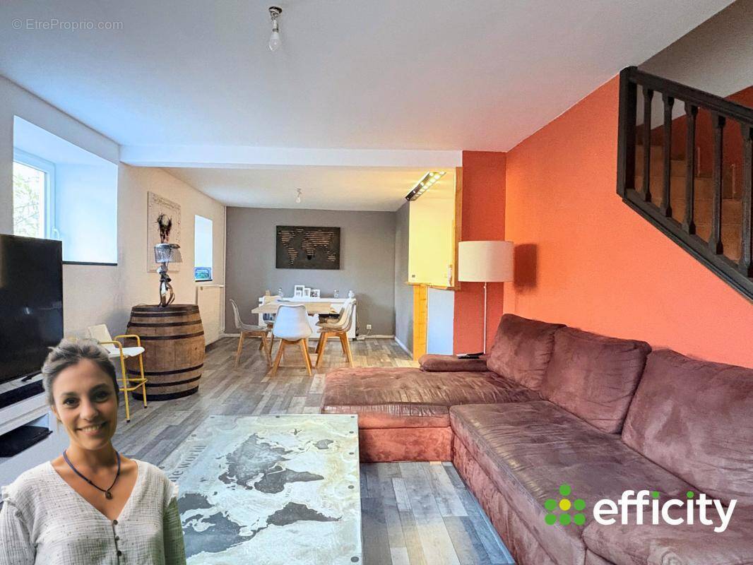 Maison à SURY-LE-COMTAL