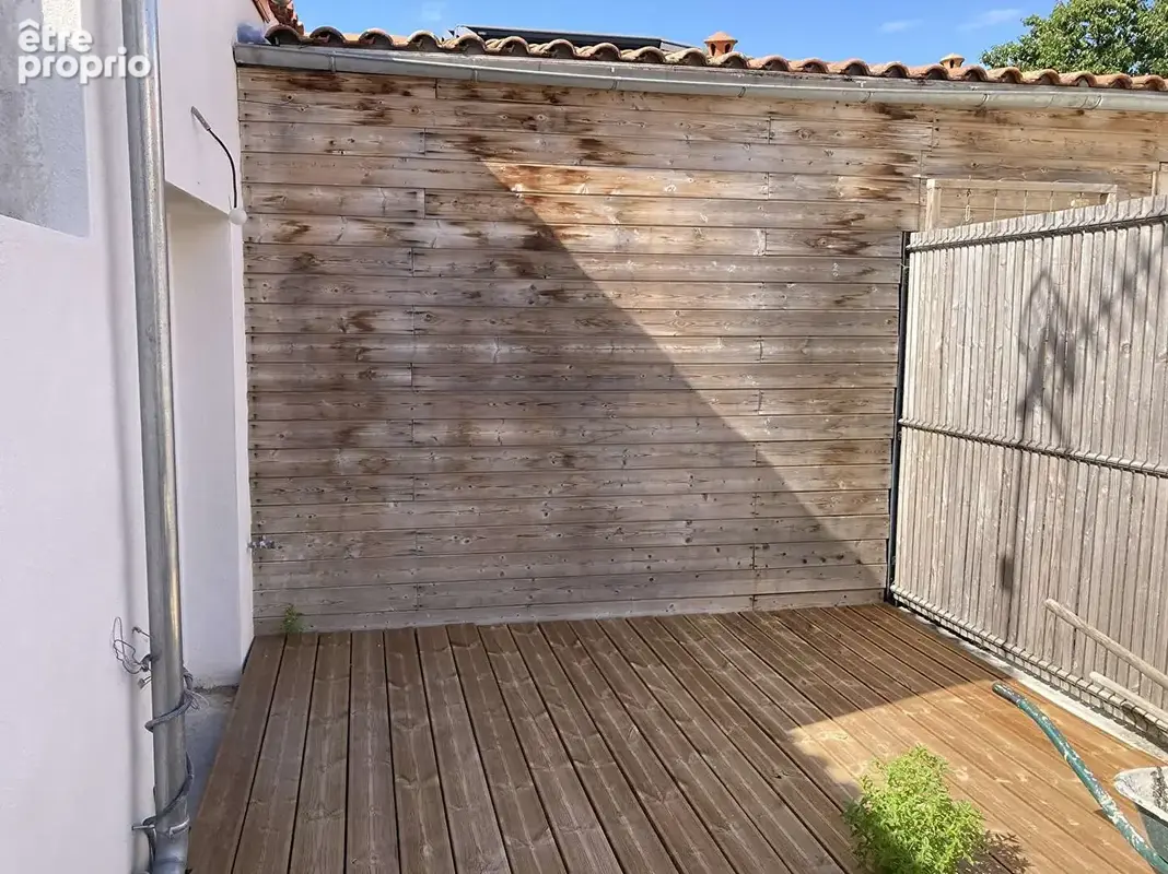 Maison La Rochelle 65m² au sol, jardin. - photo 4
