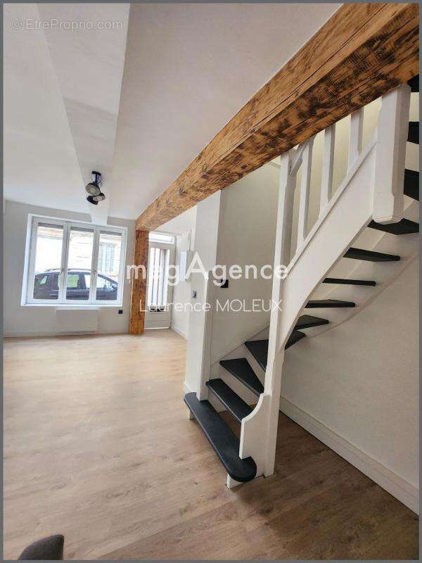 Maison 4 pièces - 100 m2 - Vielle Ville - photo 2
