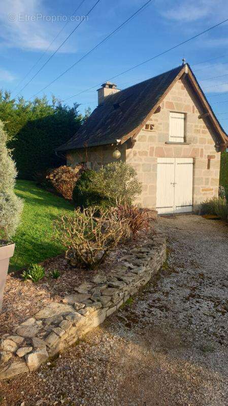 Maison à DONZENAC
