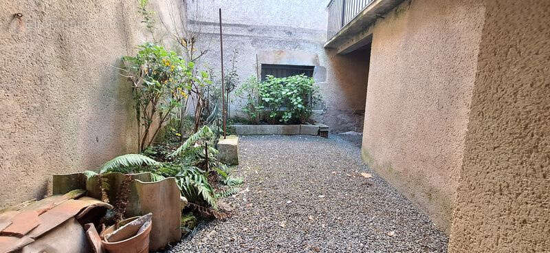 Maison à SAINT-CERE