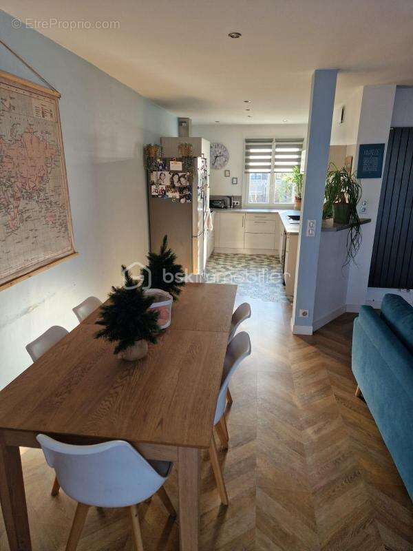 Maison à CLAYE-SOUILLY