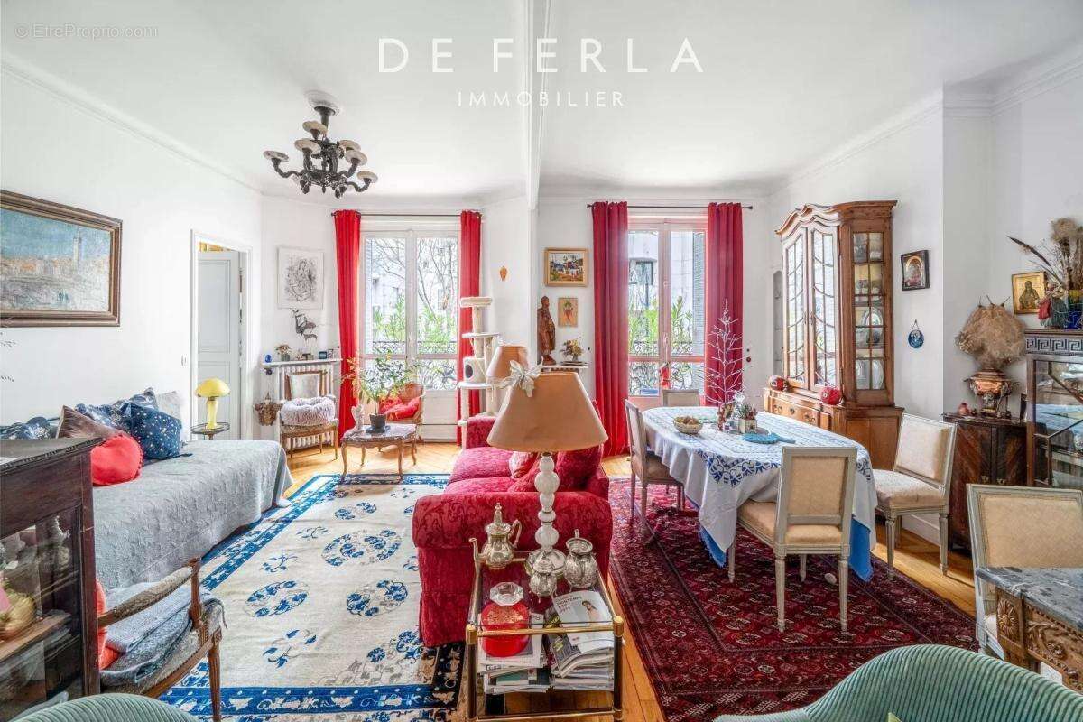 Appartement à PARIS-14E