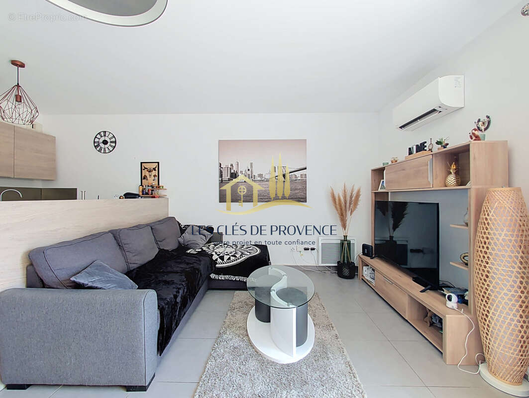 Appartement Type 3 récent avec terrasse et stationnements - photo 6