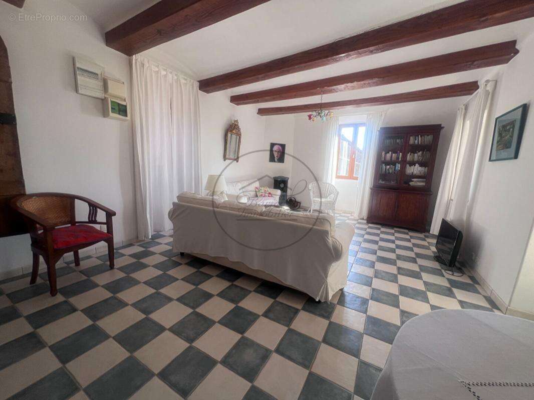 Propriété de caractère en pierres avec prestations haut de gamme, piscine et vue dégagée ? Village tous commerces - photo 8
