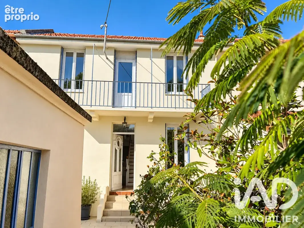 Photo 1 - Maison à DECINES-CHARPIEU