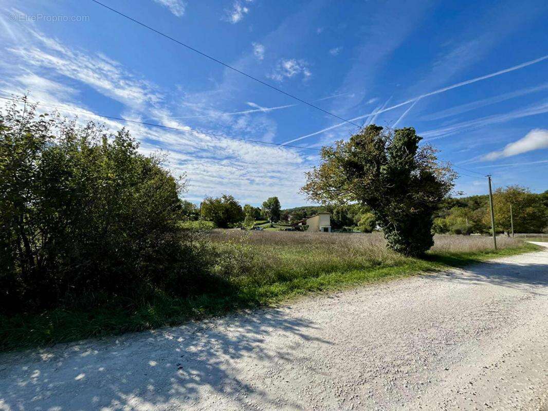 Terrain à BOURDEILLES