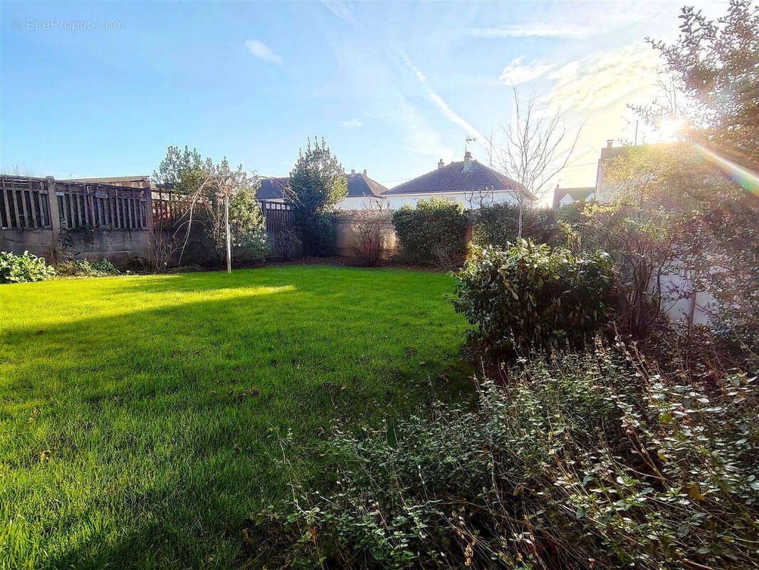 Maison à PONTAULT-COMBAULT