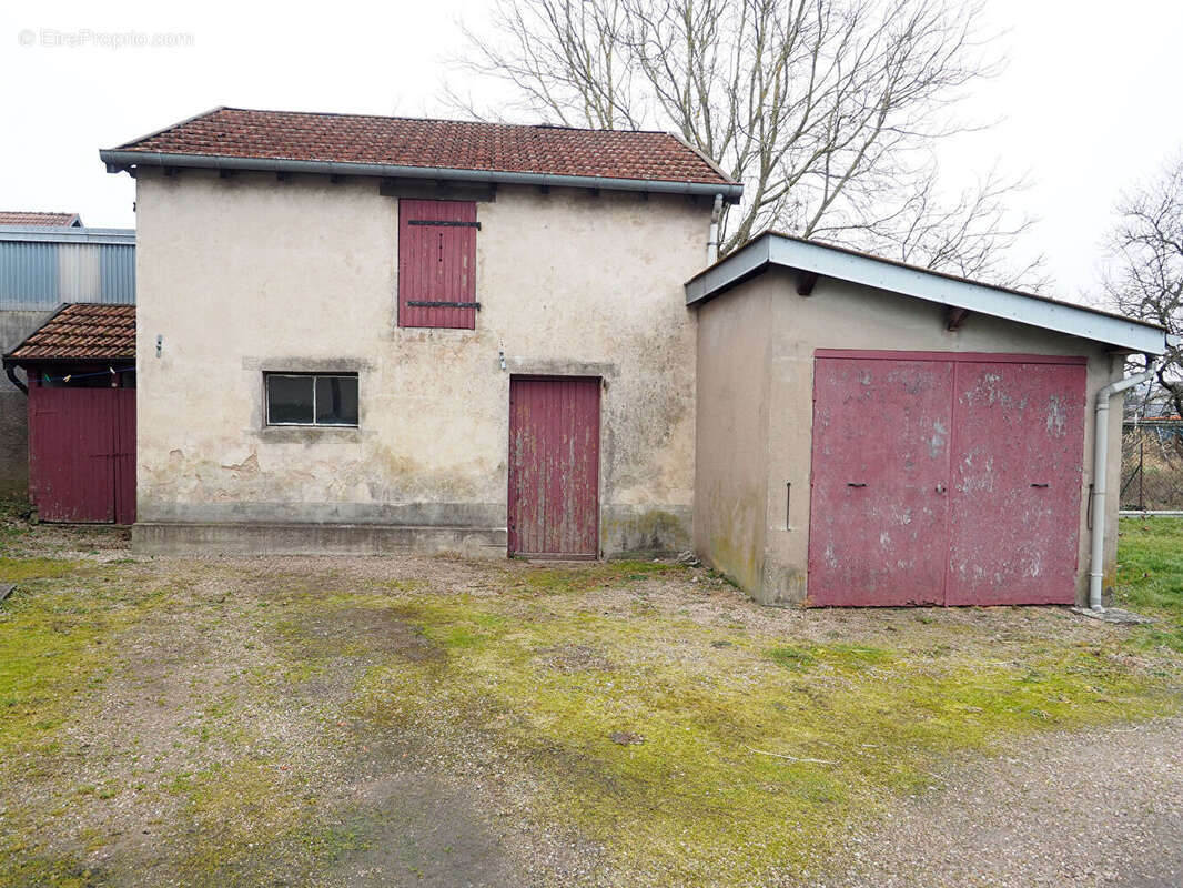 Maison à NOMEXY