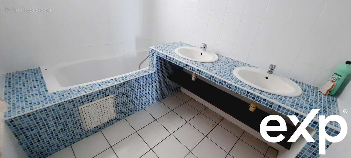 Appartement à SAINT-DENIS