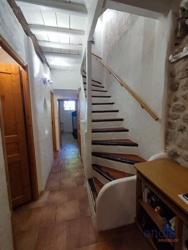 Appartement à LORGUES