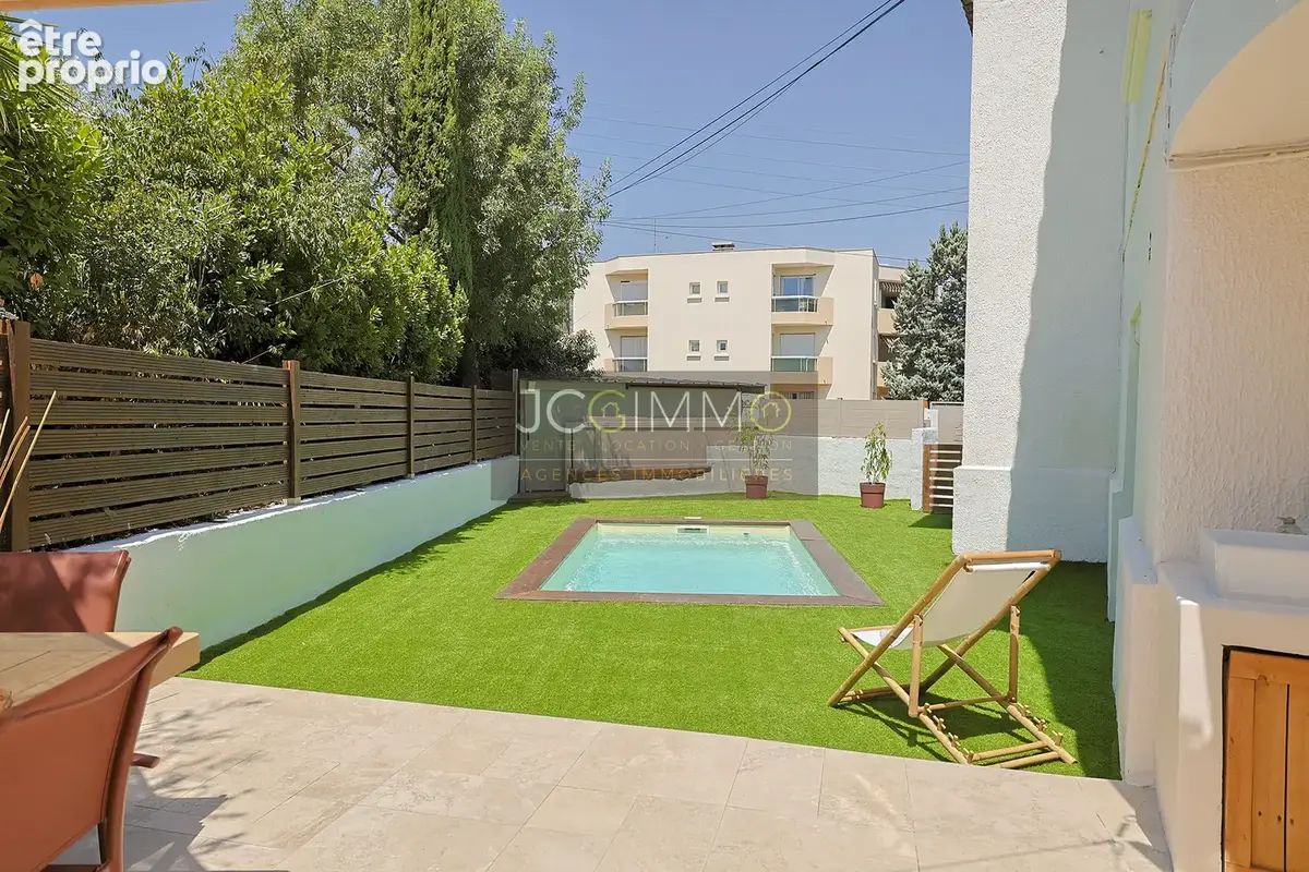 Maison composée de 3 appartements au Cap Brun - photo 24