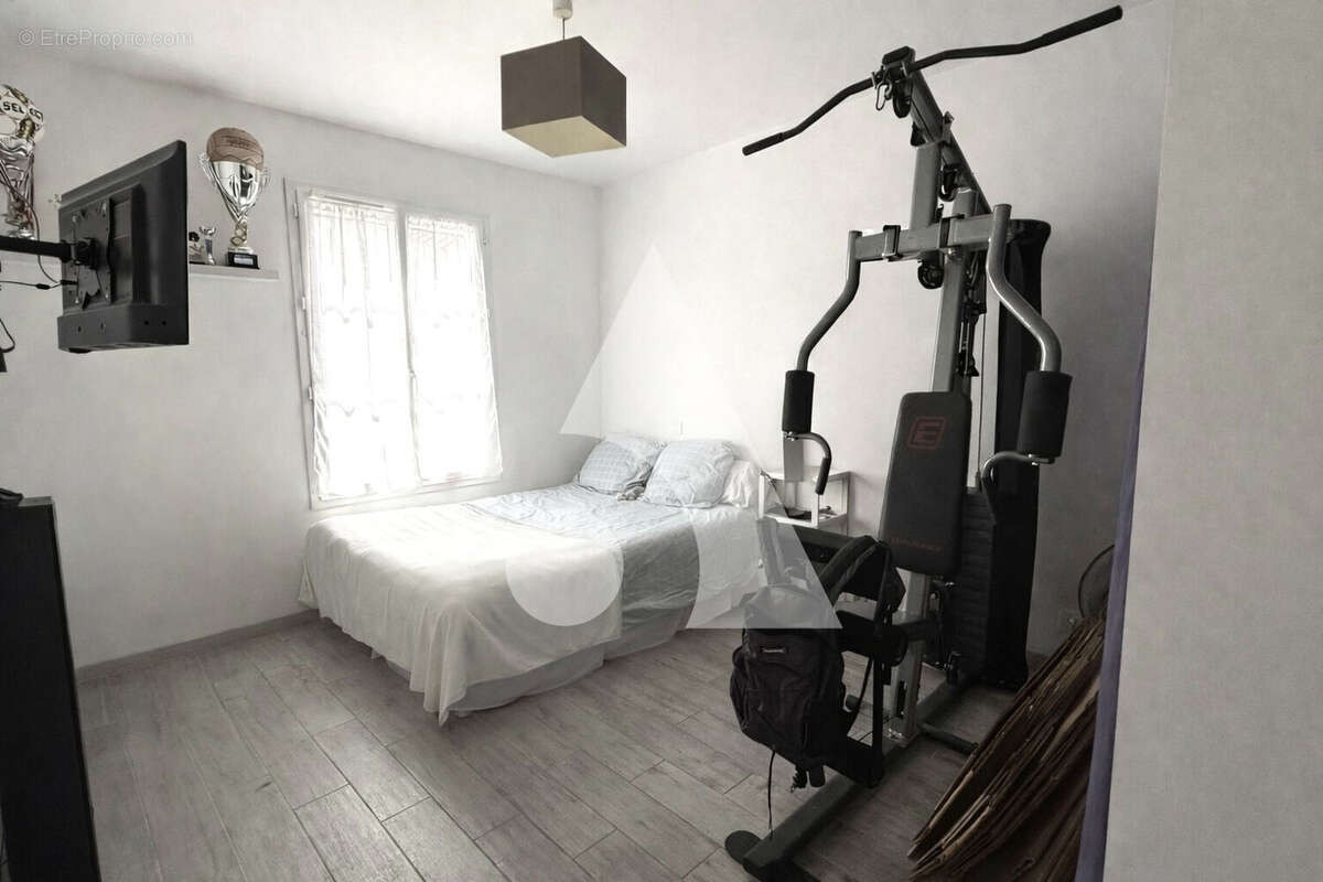 Maison à MORNAC-SUR-SEUDRE