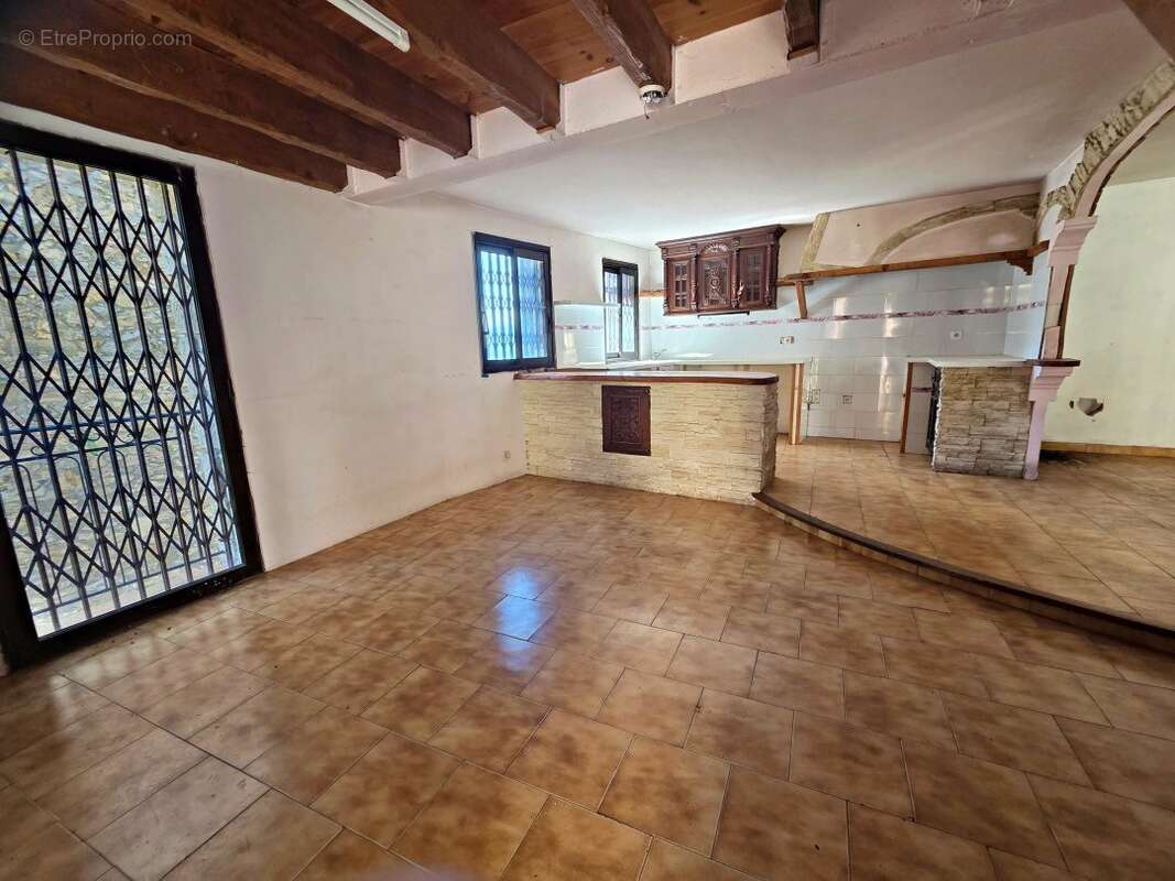 Maison à MEAILLES