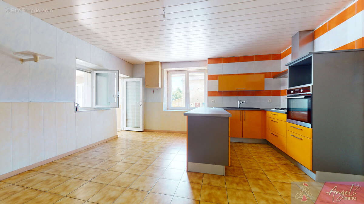 Maison à GENDREY